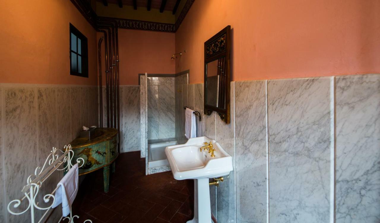 Castello Di Valenzano Villa Arezzo Exterior photo